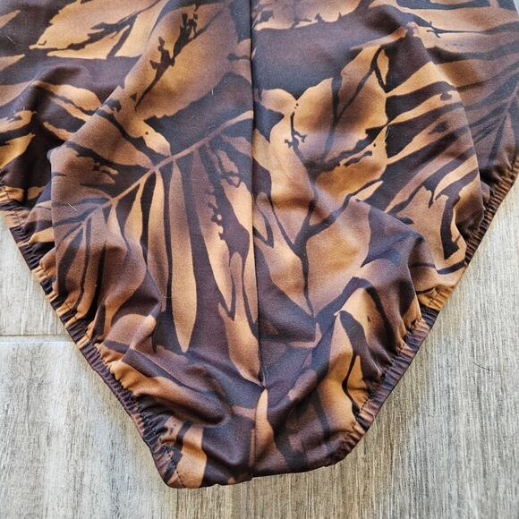 Miraclesuit One Piece Swimsuit Size 14 Brown Tropical Leaf Underwire Ruched - Picture 5 of 10